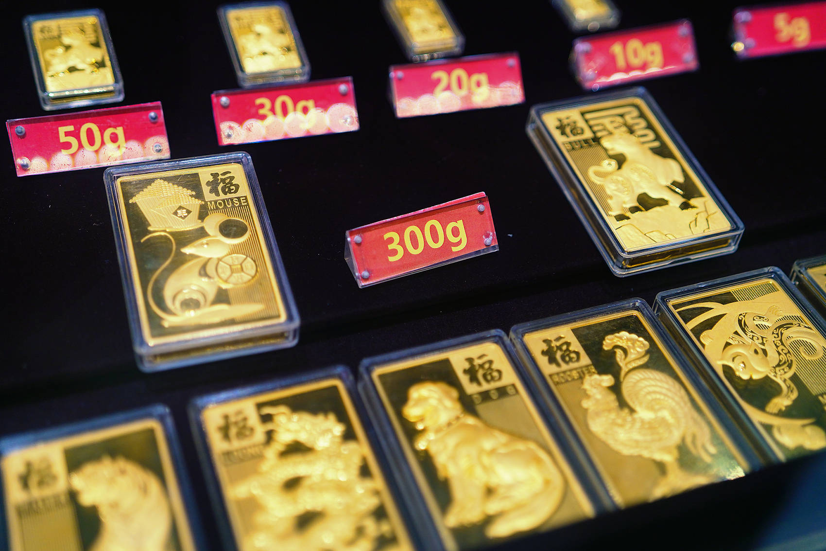 A股“爆发”，沪指收复3000点！刚刚，离岸人民币再度升“破7”！现货黄金大涨，创历史新高